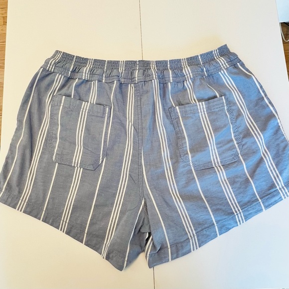 Blue & White Pinstripe Cotton Drawstring Shorts Market & Spruce - Picture 6 of 8